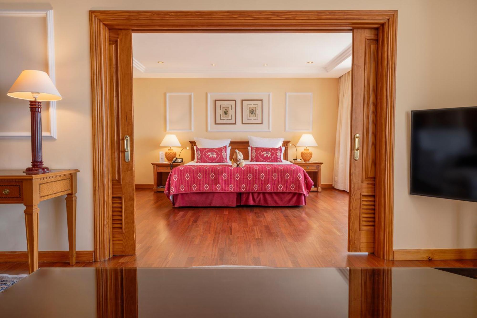 Senator Suite Ocean View 11